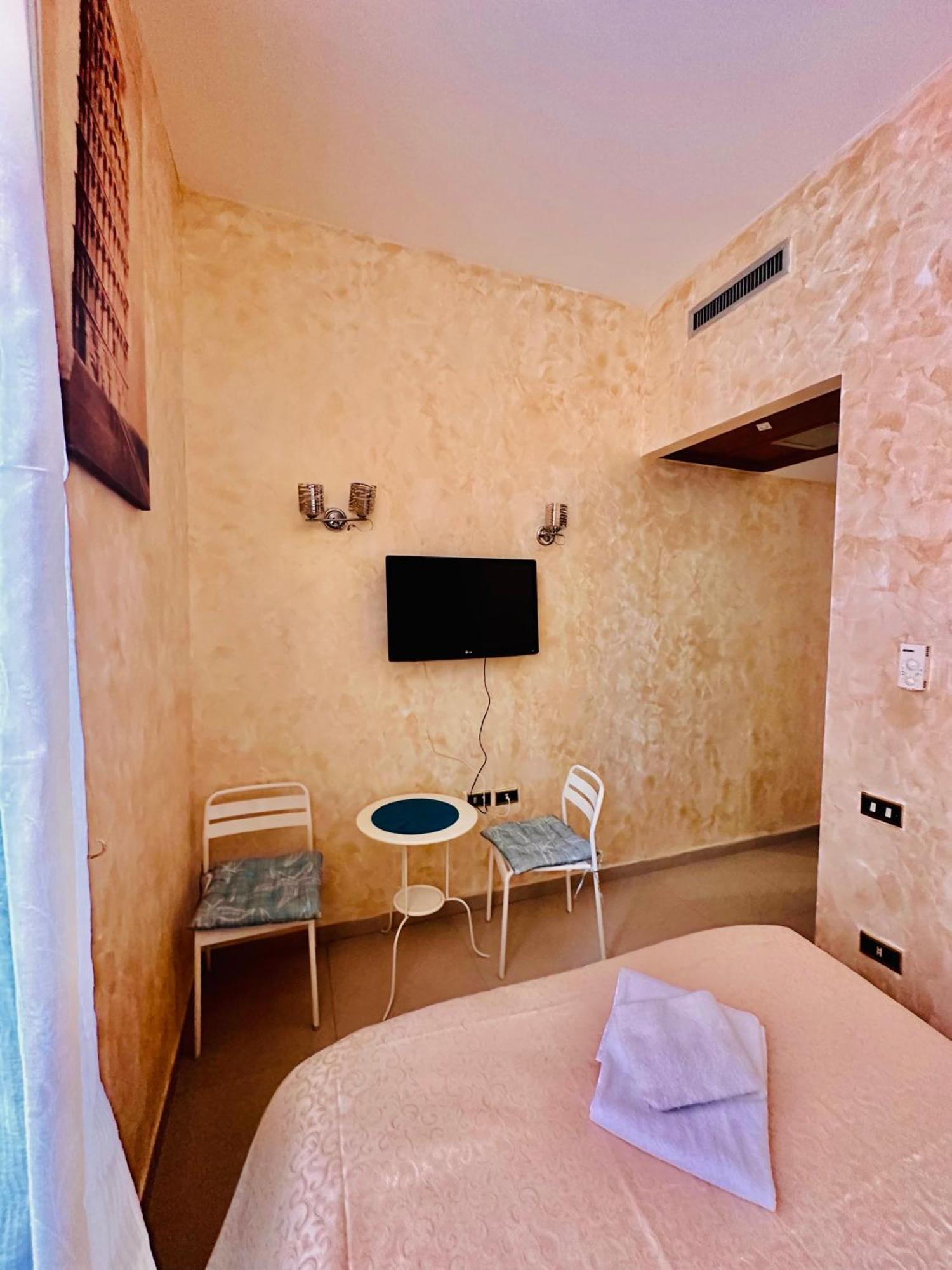 Rome Max House 2 Hotel Buitenkant foto